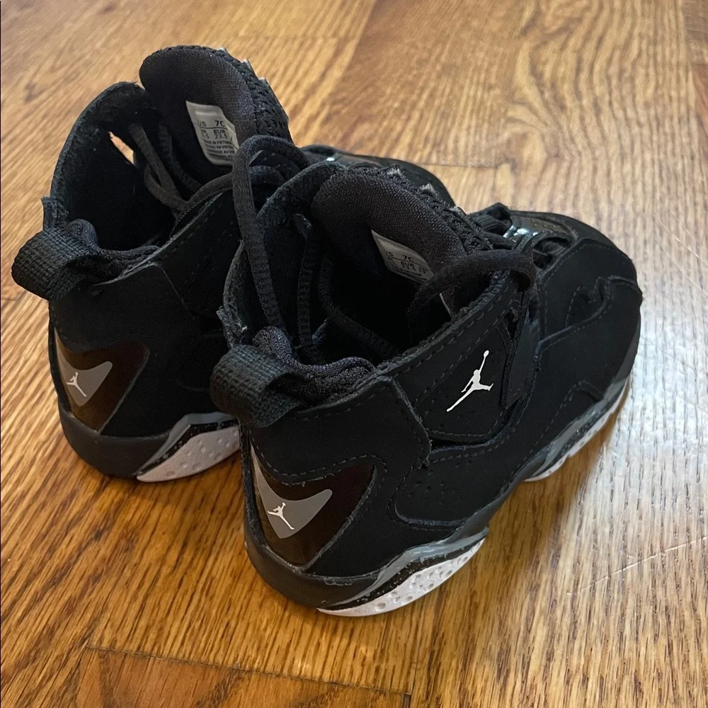 Kid’s Jordan True Flight Sneakers/Shoes. Size 7C. Like New Condition.